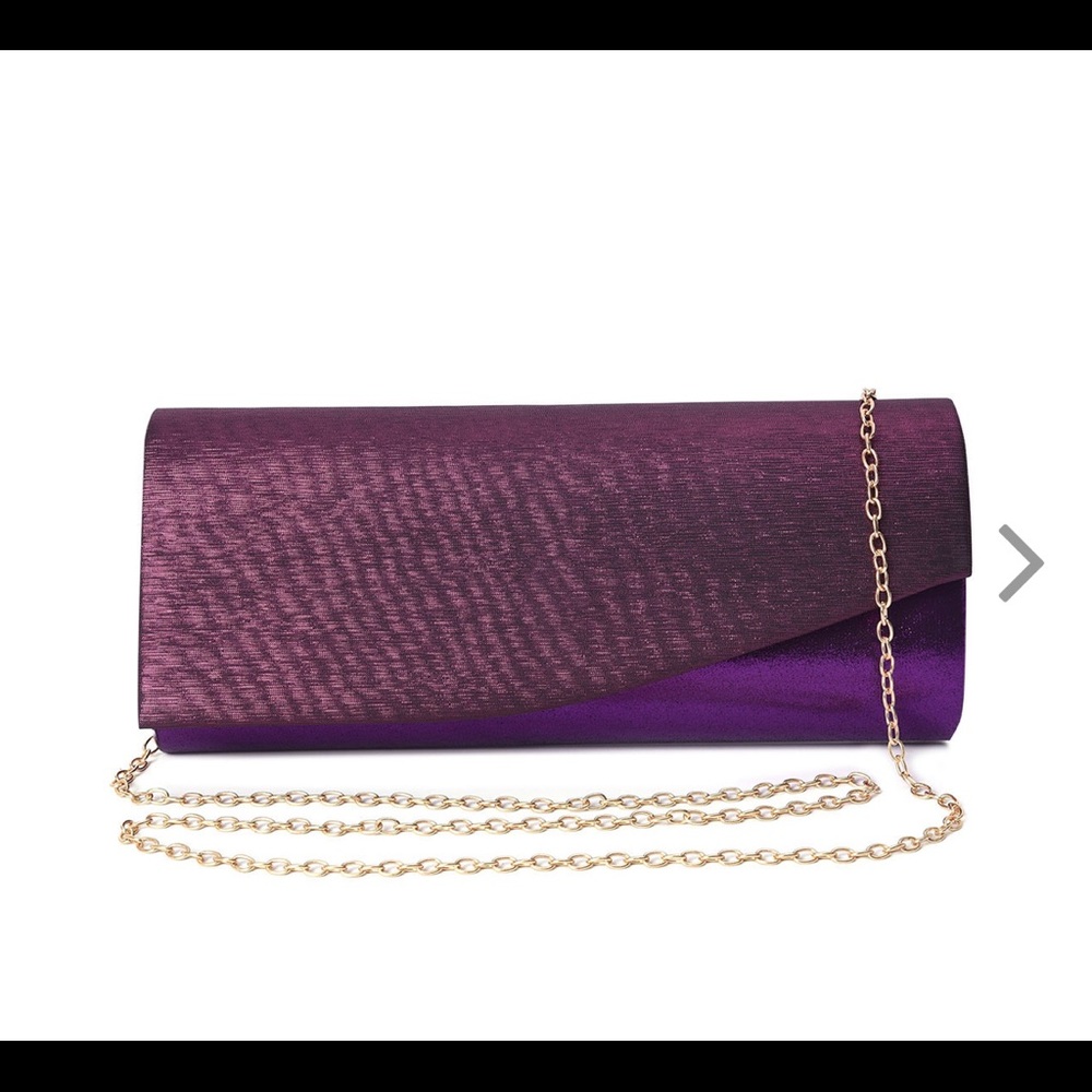 Evening clutch with detachable crossbody strap